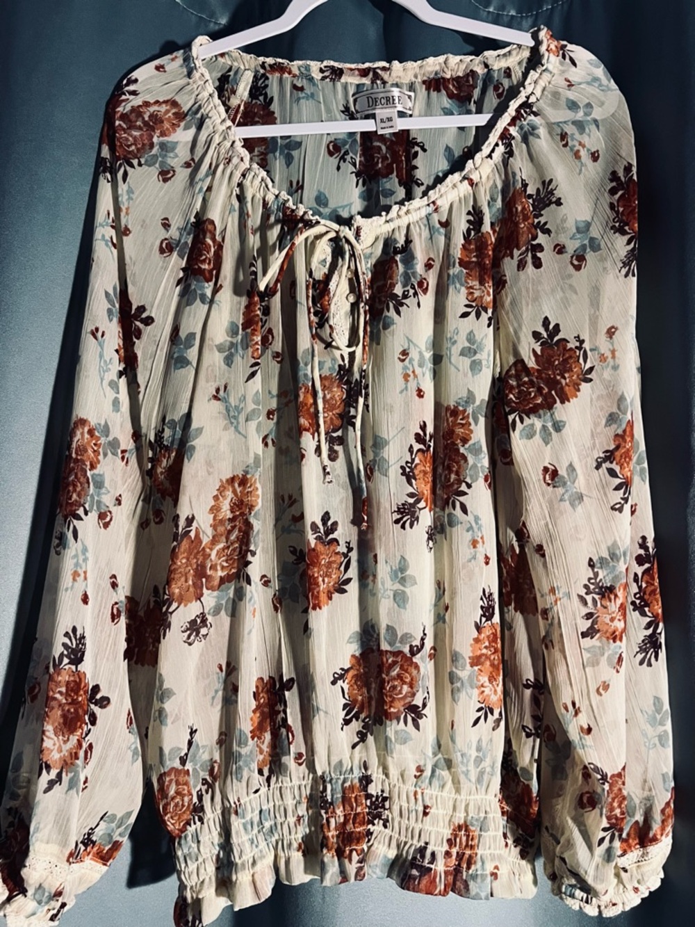 Decree Cream Floral Peasant Blouse Top with Tie-Neck XL